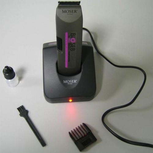 RECHARGEABLE TRIMMER ON BASE RECHARGEABLE TRIMMER ON BASE