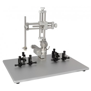 Compact stereotaxic frame- single manipulator for 2 mice
